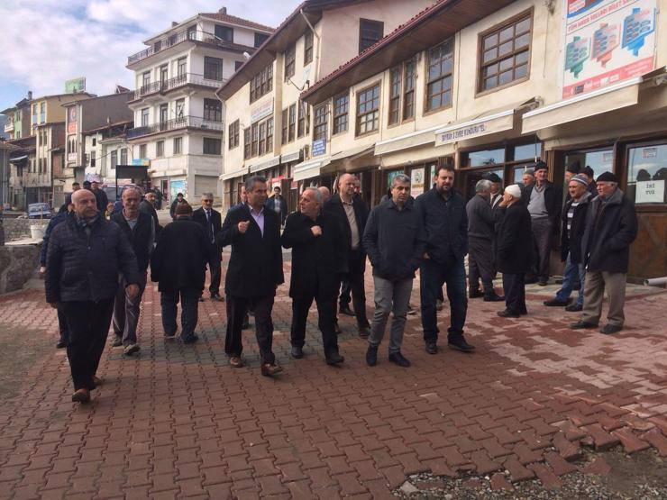 Tarihi yapı mezar odası çıktı