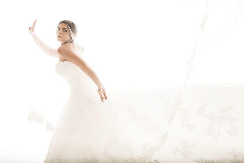Pelin Öztekin 86 kilo verdi, gelinlik giydi