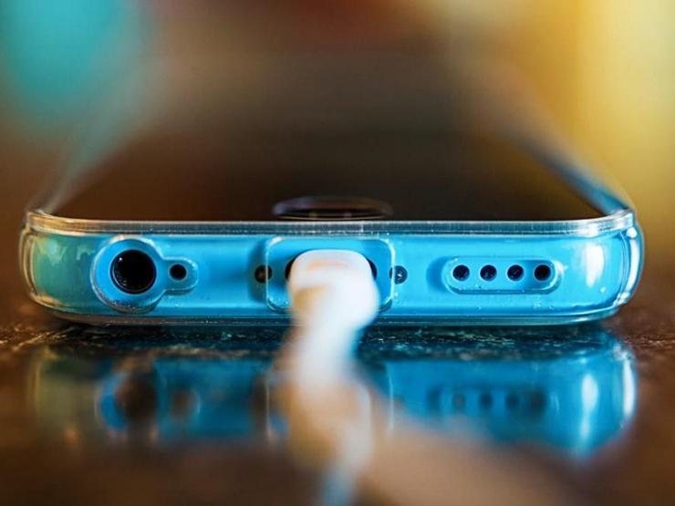 Akıllı telefon şarj ederken dikkat