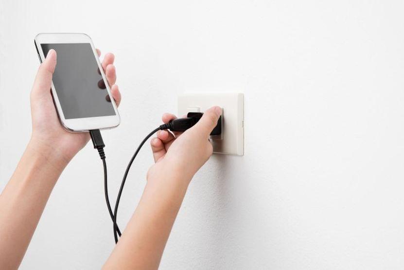 Akıllı telefon şarj ederken dikkat