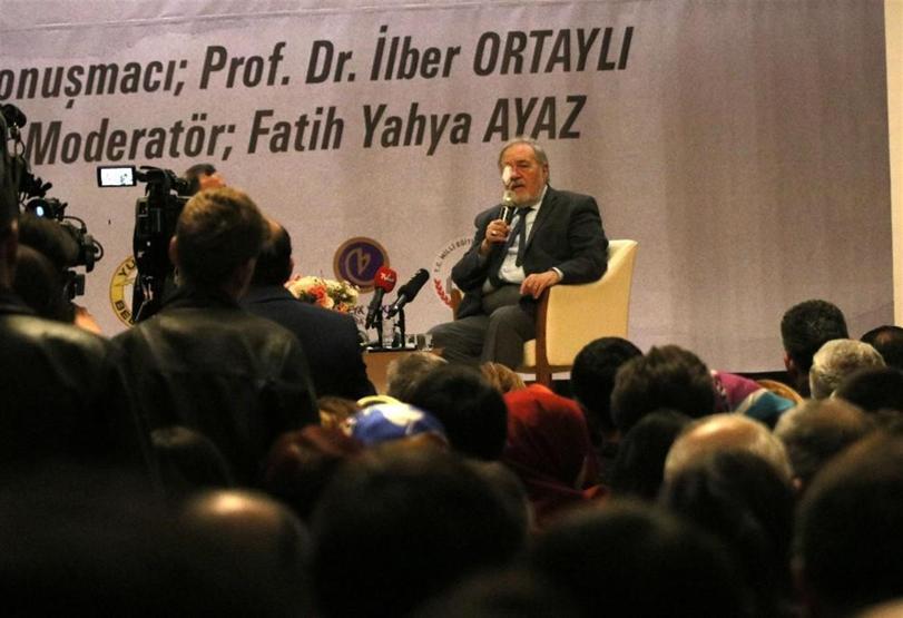 İlber Ortaylı: 18 yaşındaki Türk çocuğu bir ahmaktır