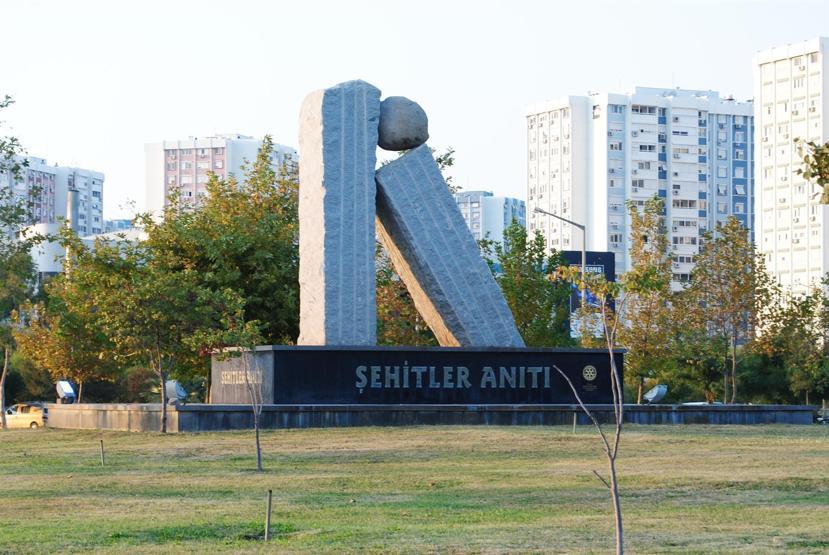 Şehitlere büyük ayıp
