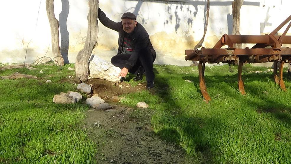 Bu köyün her tarafından yeraltı suyu çıkıyor