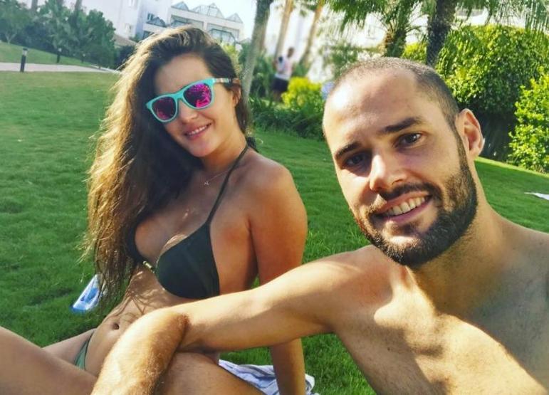 Mario Suarez ve eşi olay yarattı