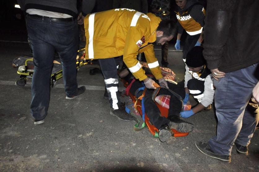 Bursada feci kaza: Ön camdan dışarı fırladılar