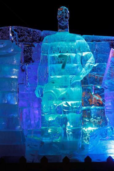 Moskovada büyüleyici buzdan heykel festivali