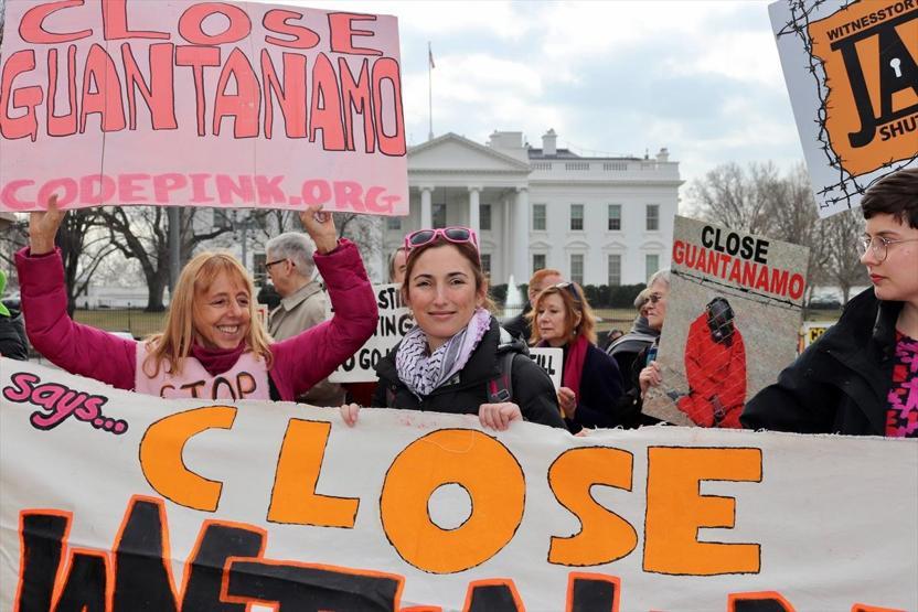 Beyaz Saray önünde Guantanamo gösterisi