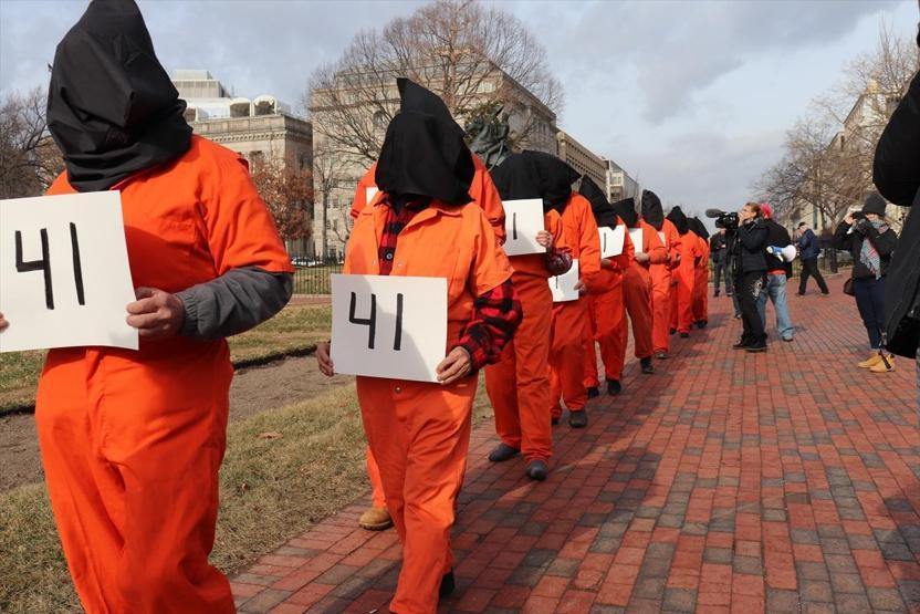 Beyaz Saray önünde Guantanamo gösterisi