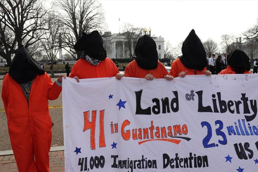 Beyaz Saray önünde Guantanamo gösterisi