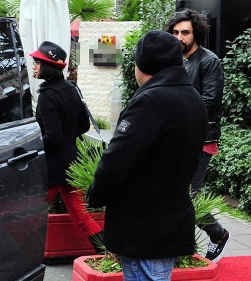 Tuba Büyüküstün gala sorusuna yanıt vermedi