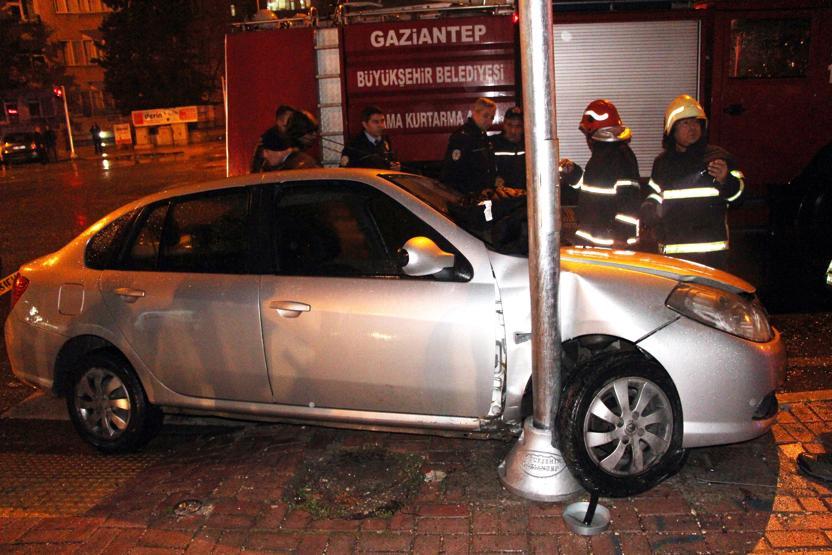Polisin açtığı ateşle vurulan liseli genç hayatını kaybetti