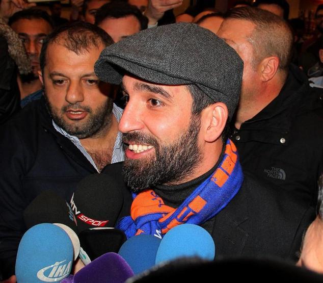 Arda Turan Başakşehirde de olmazsa Survivor Ünlüler takımına gider