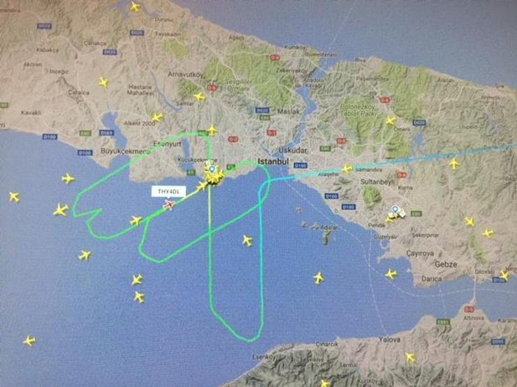 Fırtına hava trafiğini de etkiledi
