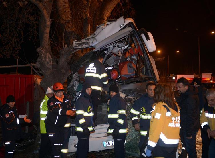 Son dakika... Eskişehirde yolcu otobüsü kaza yaptı: 11 ölü, 44 yaralı