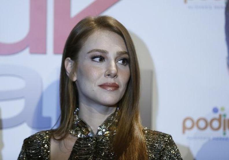 Elçin Sangu makyajsız yakalandı
