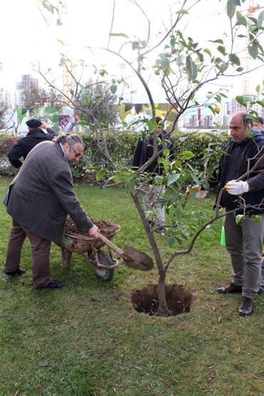 Eski Karşıyaka fotoğrafları Anılarda Karşıyaka sergisinde