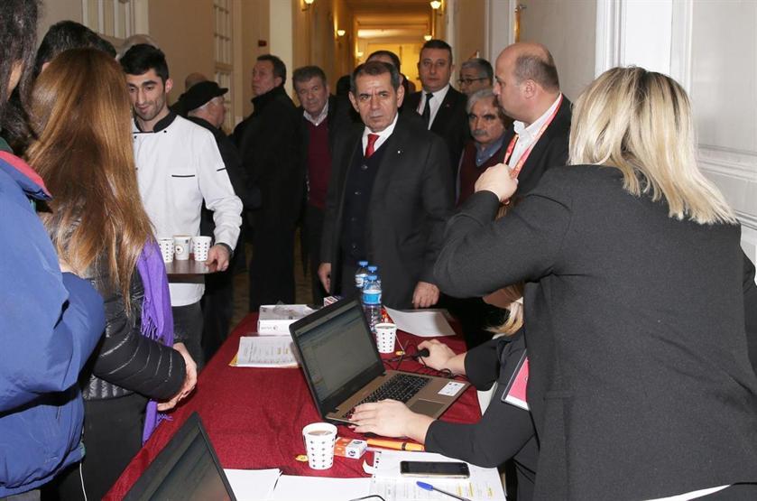 Galatasarayın yeni başkanı seçildi