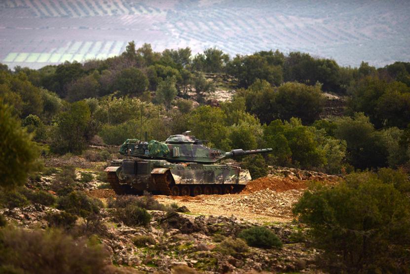 Afrine Zeytin Dalı Harekatı sürüyor, tanklar Suriyeye girdi