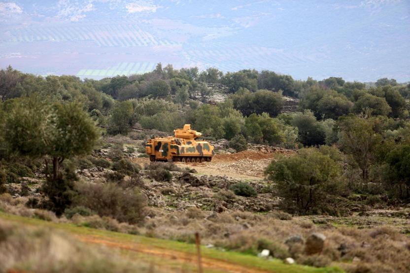 Afrine Zeytin Dalı Harekatı sürüyor, tanklar Suriyeye girdi