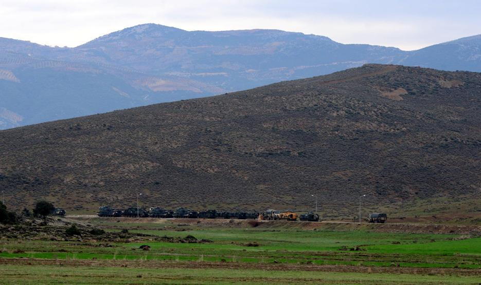 Afrine Zeytin Dalı Harekatı sürüyor, tanklar Suriyeye girdi