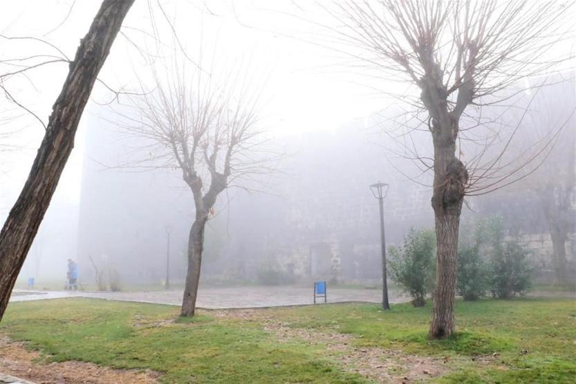 Diyarbakır’da uçuşlara sis engeli