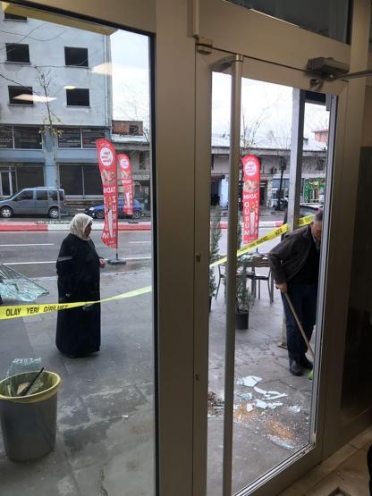 Tekmeli ve taşlı soygun girişimi