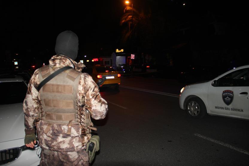 Ortaköyde gece kulübüne silahlı saldırı