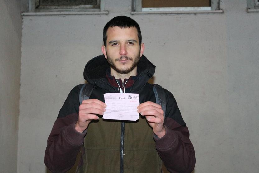 Sokak hayvanlarını beslediler ceza aldılar