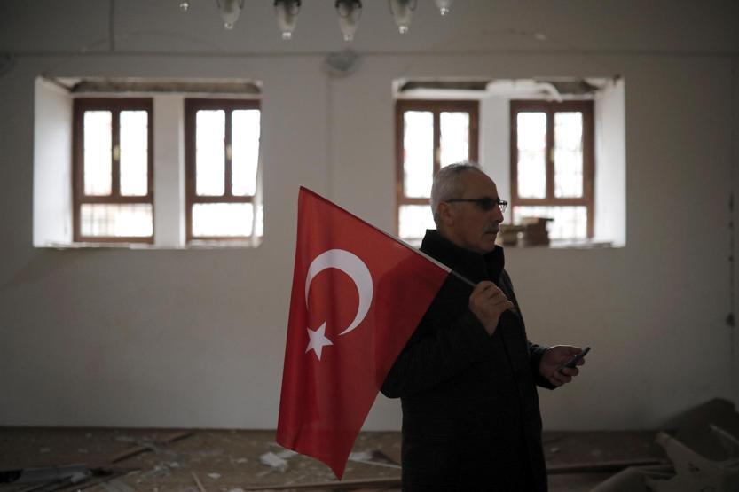 Namazın 2 dakika erken kılınması onlarca hayat kurtardı