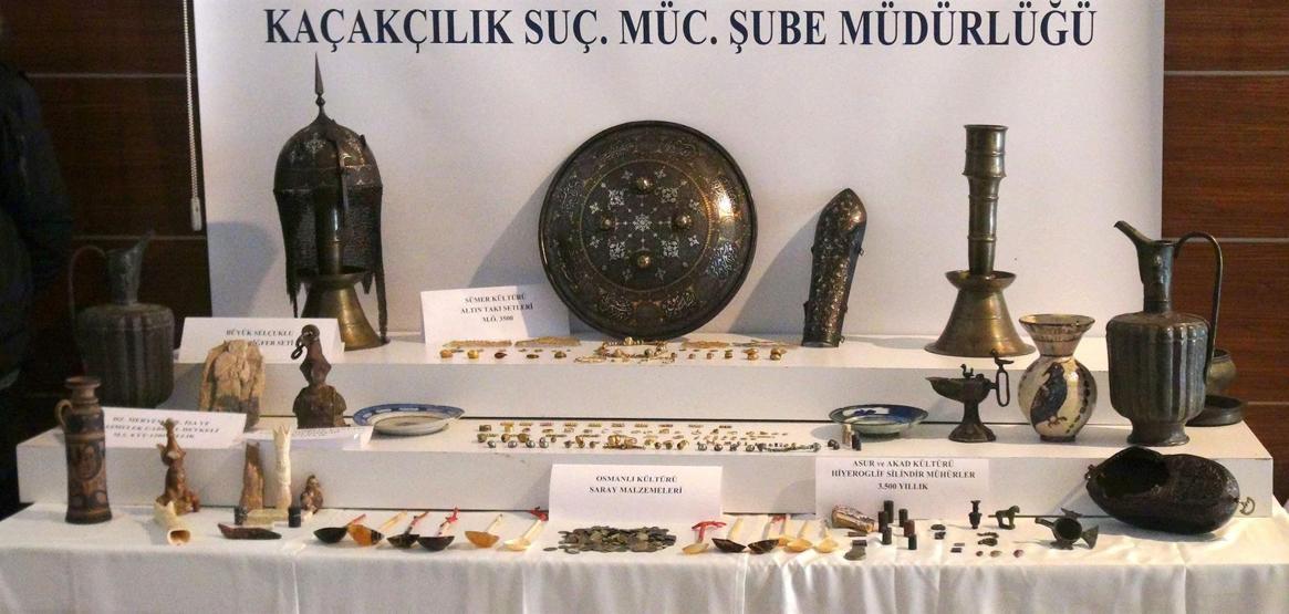 Hepsi de saray ve müzelerden kaçırılmış