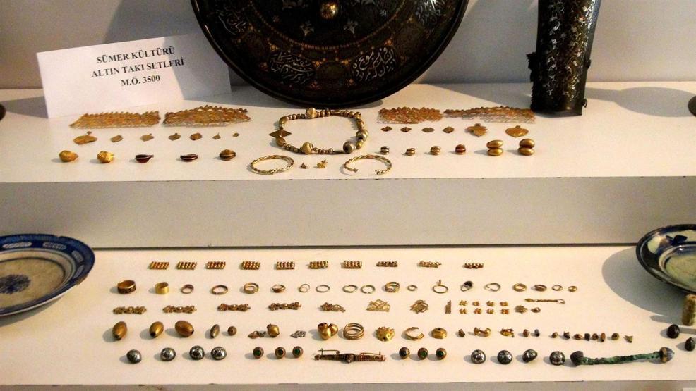 Hepsi de saray ve müzelerden kaçırılmış