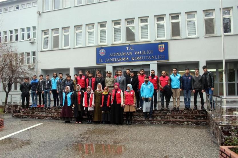 Genç kızlar Afrinde savaşmak için dilekçe verdi