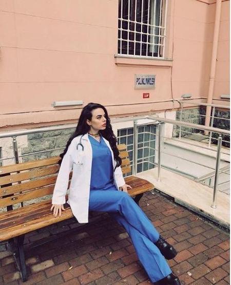 Çapa Tıp Fakültesi’nin yıldızı: Berika Demir