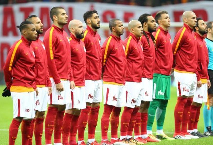 Galatasaraylı futbolcuya büyük tepki