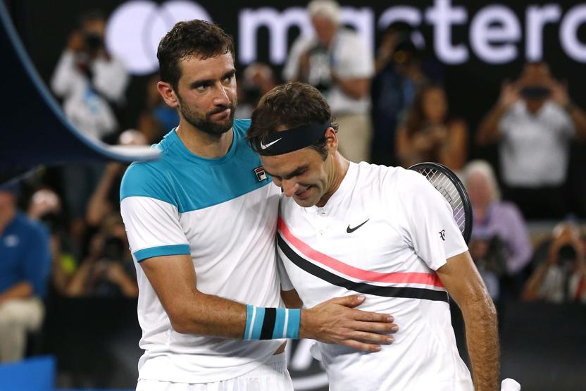 Roger Federer dakikalarca ağladı