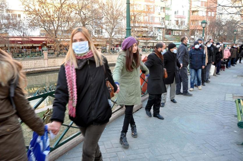 Eskişehirde kömürlü termik santrale karşı zincir oluşturuldu