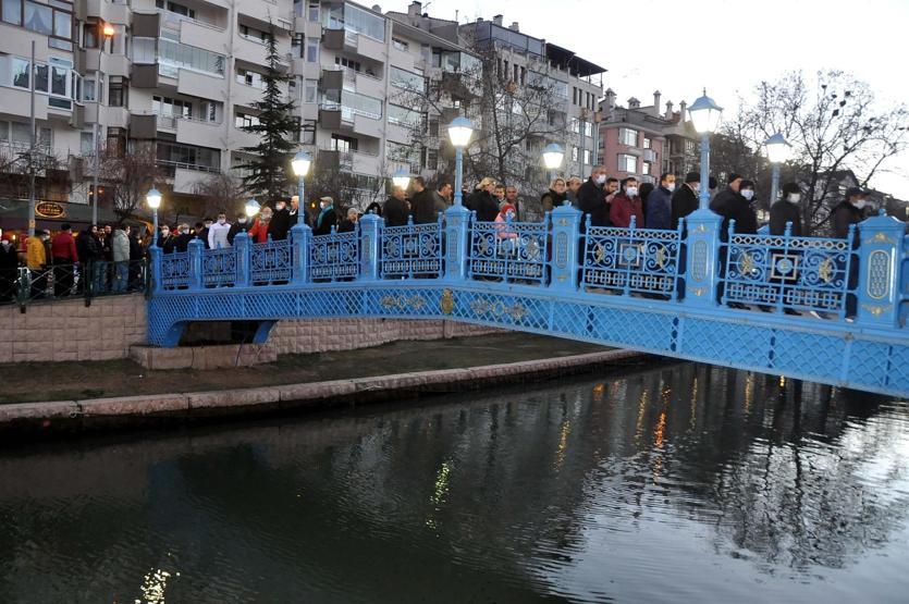 Eskişehirde kömürlü termik santrale karşı zincir oluşturuldu