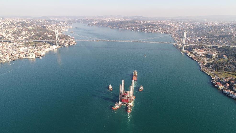 Dev platform İstanbul Boğazından geçemedi