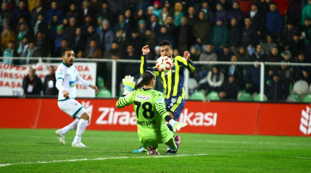 Fenerbahçe Hasan Ali Kaldırım’ın ayağının fotoğrafını paylaştı