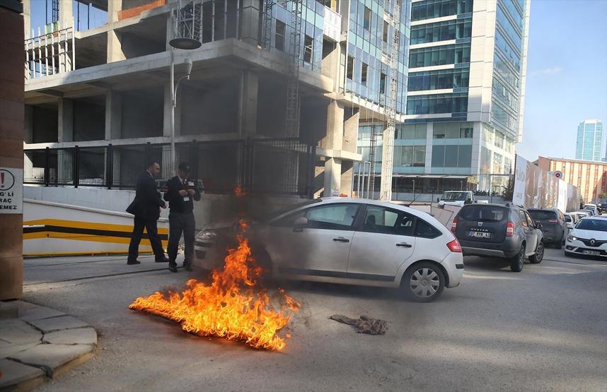 CHP Genel Merkezi önünde kendini yakmaya çalıştı