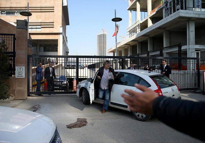CHP Genel Merkezi önünde kendini yakmaya çalıştı