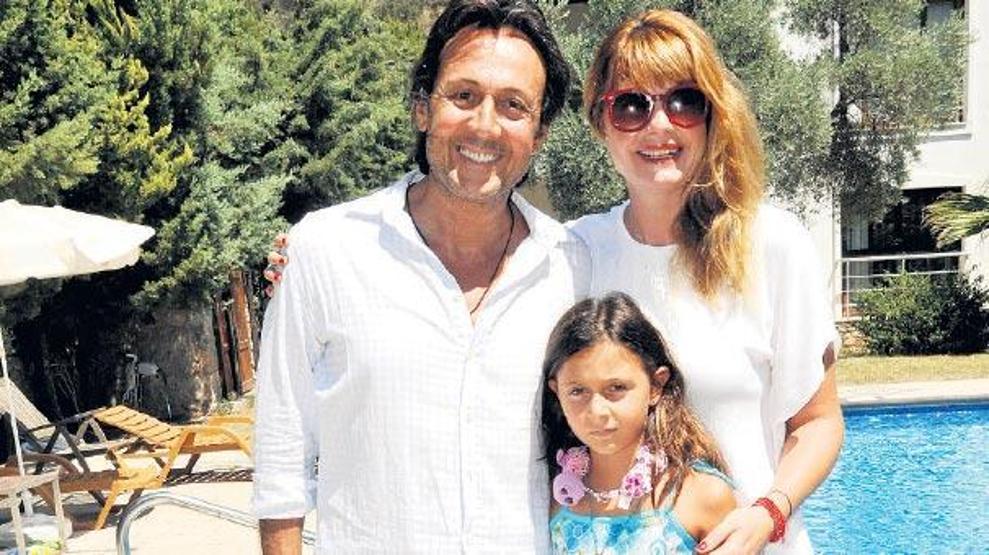 Şebnem Özinal eşine boşanma davası açtı