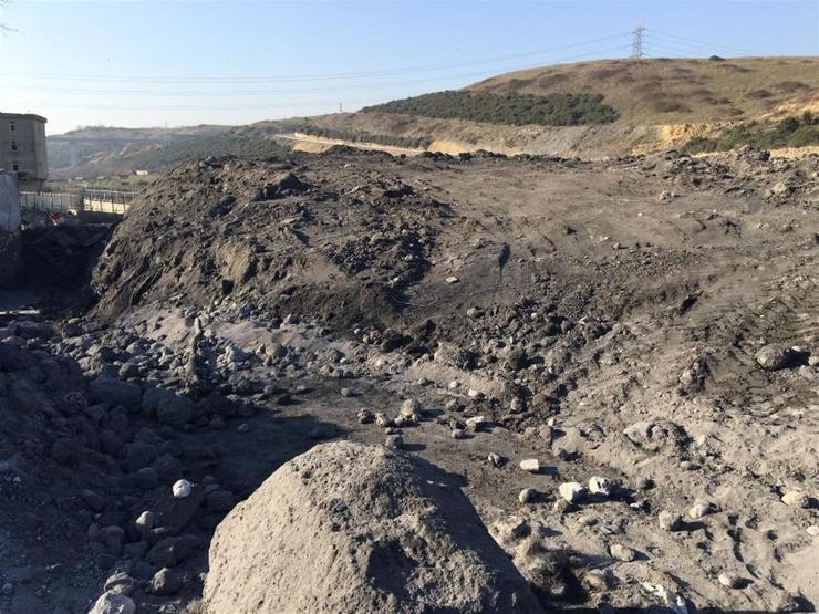 Başakşehir’de 50 bin ton tehlikeli atık yakalandı