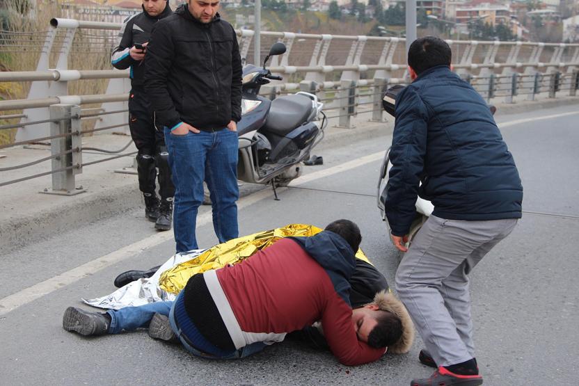 Kazanın ardından kardeşine sarılıp böyle yardım bekledi
