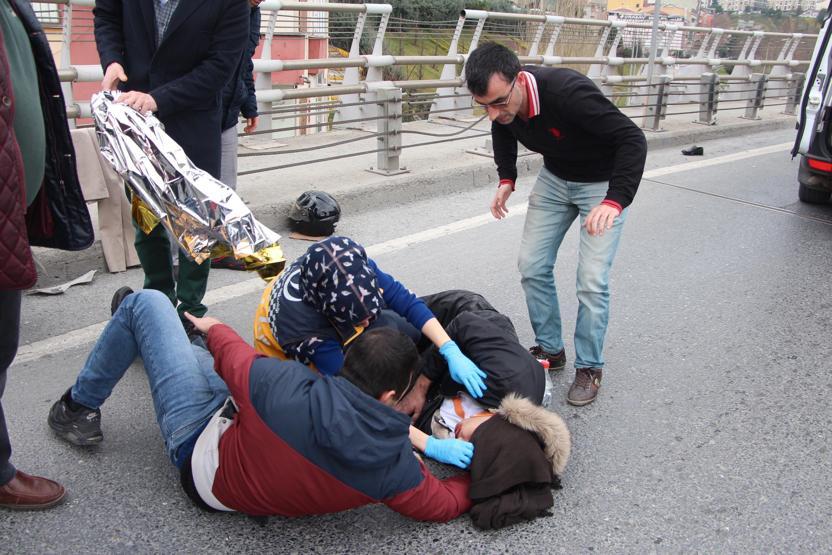 Kazanın ardından kardeşine sarılıp böyle yardım bekledi