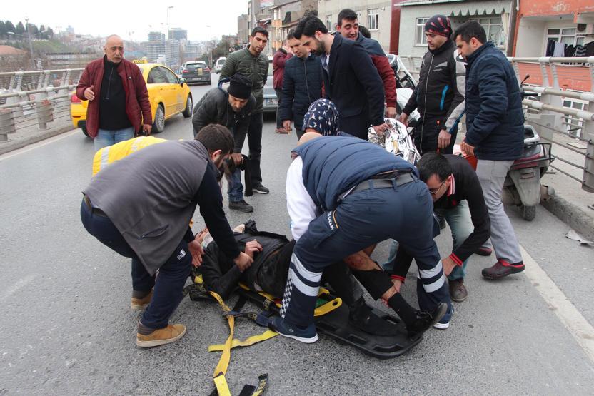 Kazanın ardından kardeşine sarılıp böyle yardım bekledi