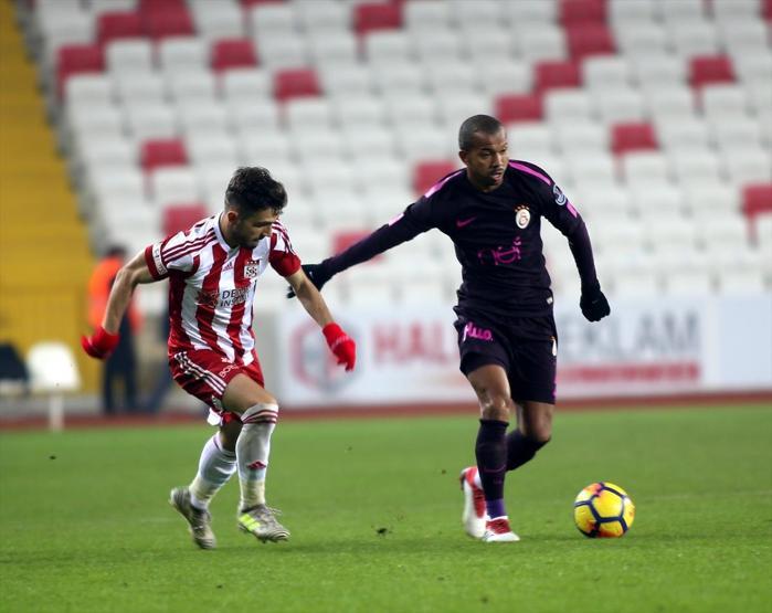 Rıdvan Dilmen: Galatasaray kaybetmek için her şeyi yaptı