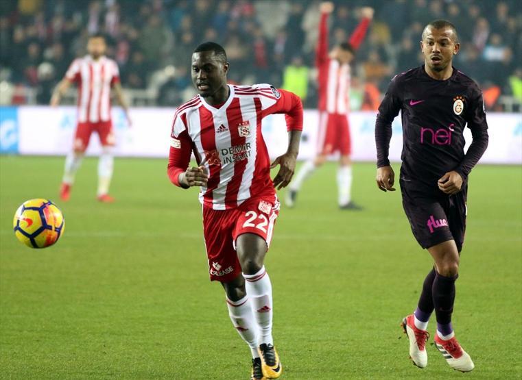 Rıdvan Dilmen: Galatasaray kaybetmek için her şeyi yaptı