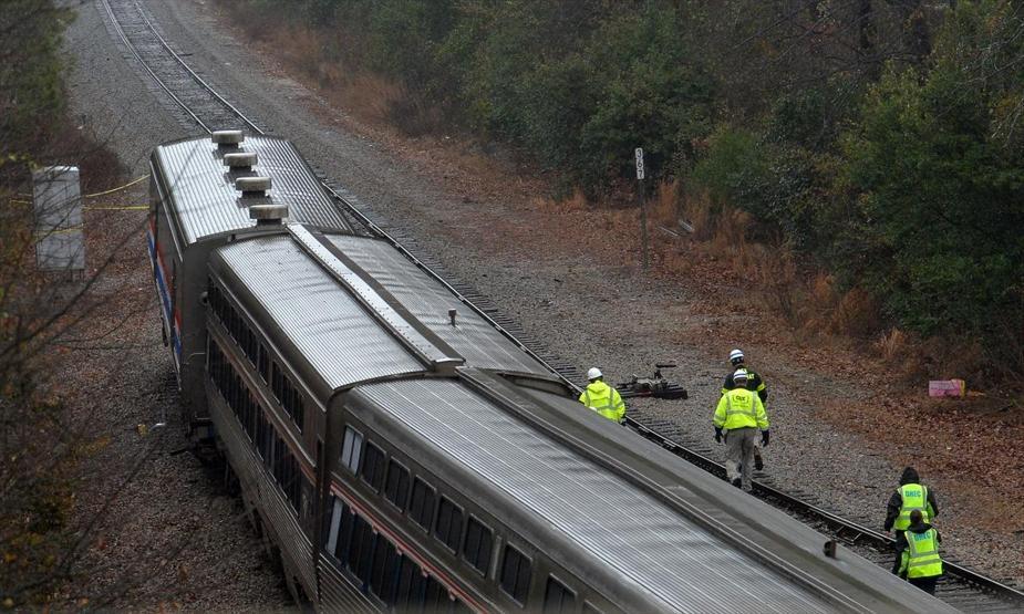 ABDde yük treni ile yolcu treni çarpıştı: 2 ölü, 70ten fazla yaralı