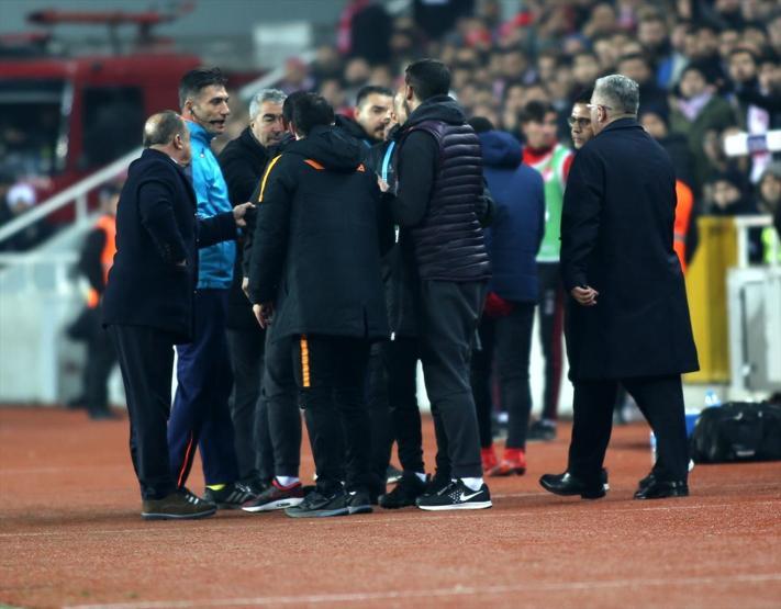 Albayrak: Hakem gitsin izlesin, bu nasıl penaltı